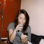 Profil de Avril, 27 ans, Clubs de rencontre à Le Lignon (Genève)